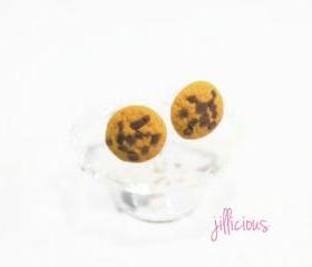 chocolate chip cookie stud earrings