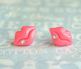 lip stud earrings